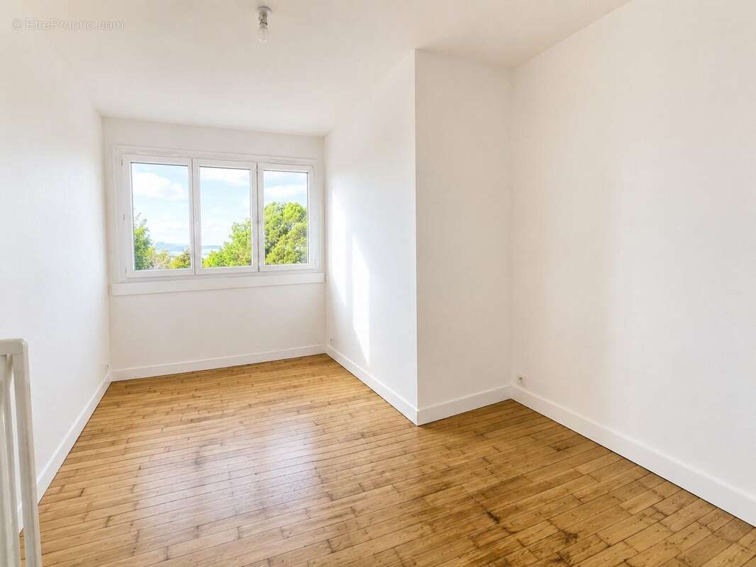 Appartement 57 m² à Lorient  - photo 3