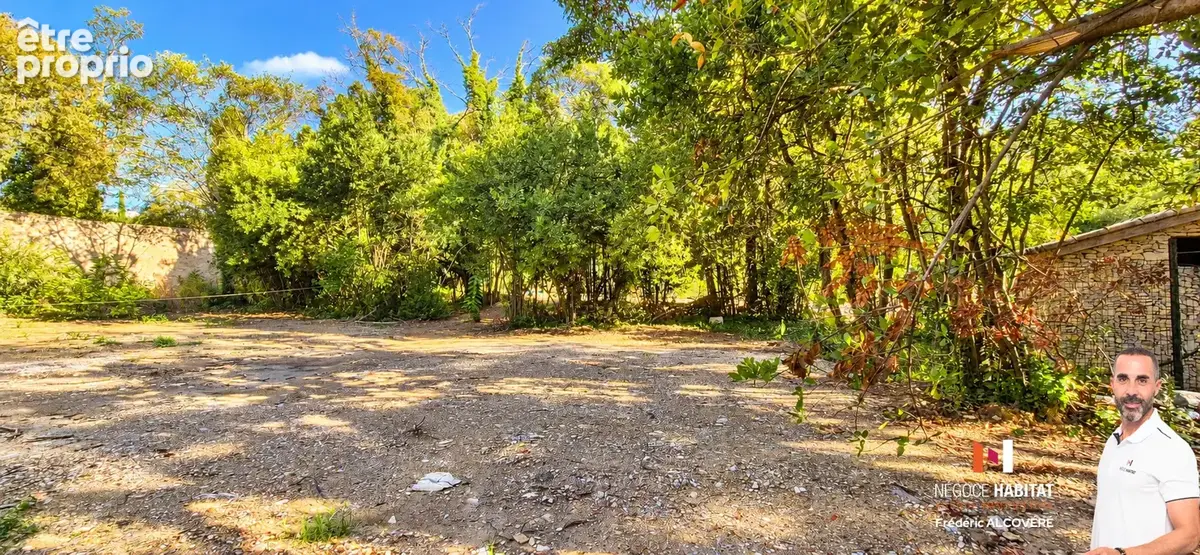 Photo Terrain à Langlade au prix de 179 000€