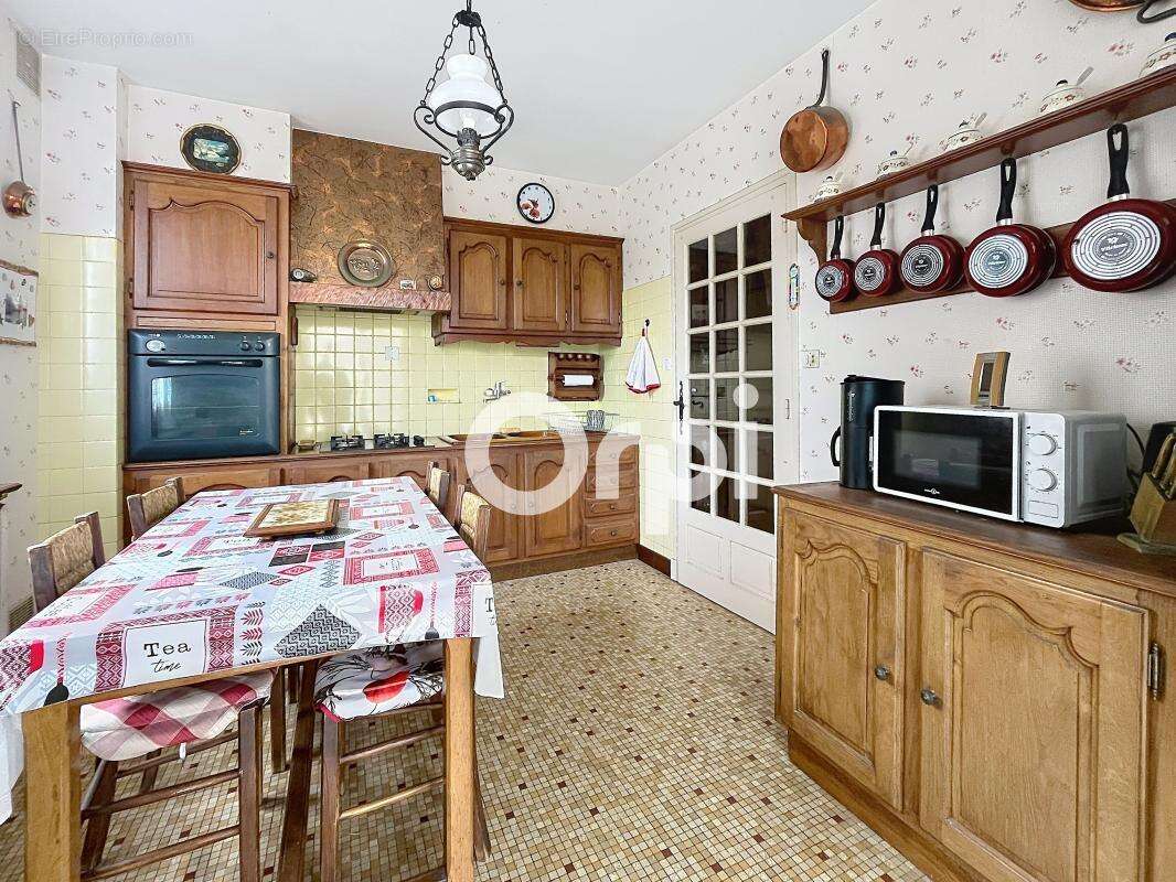Maison à LARCHE