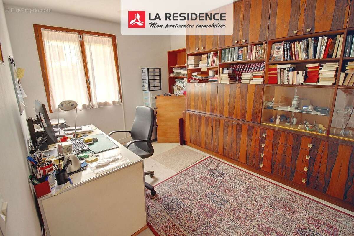 Maison 141 m² à Conflans-Sainte-Honorine  - photo 6