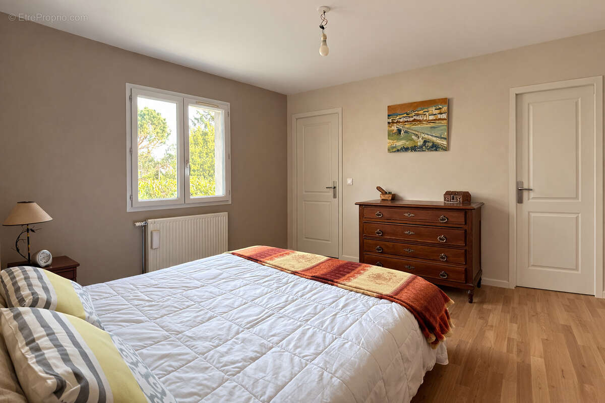 Maison à GREZIEU-LA-VARENNE