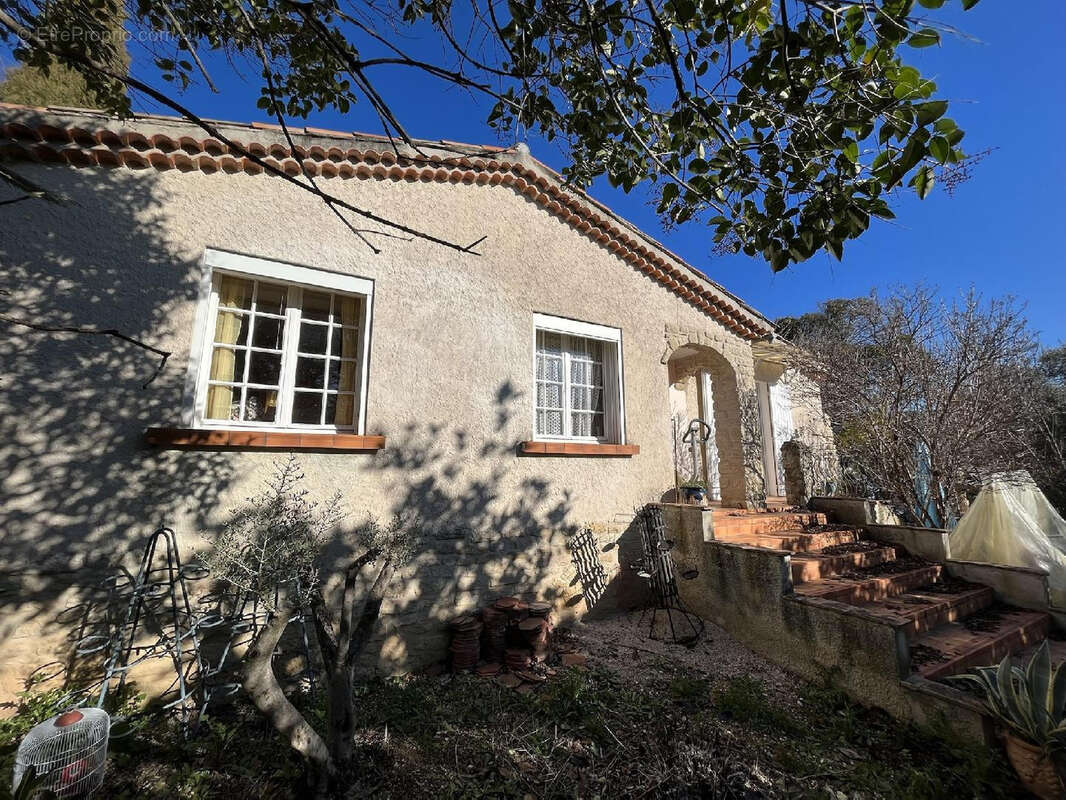 Maison à LE BARROUX