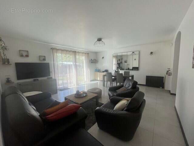 Maison à LE BLANC-MESNIL