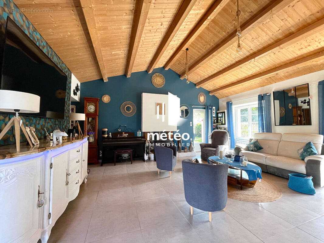 Maison à LE CHAMP-SAINT-PERE