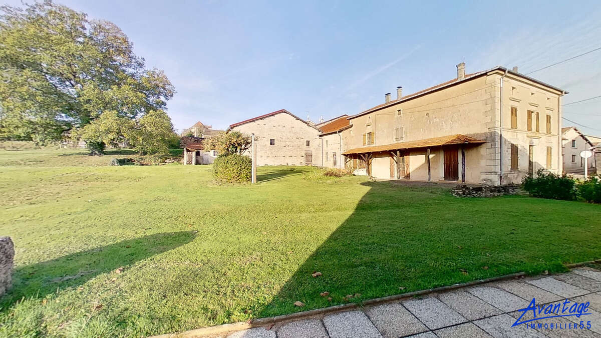 Maison à ERIZE-LA-BRULEE