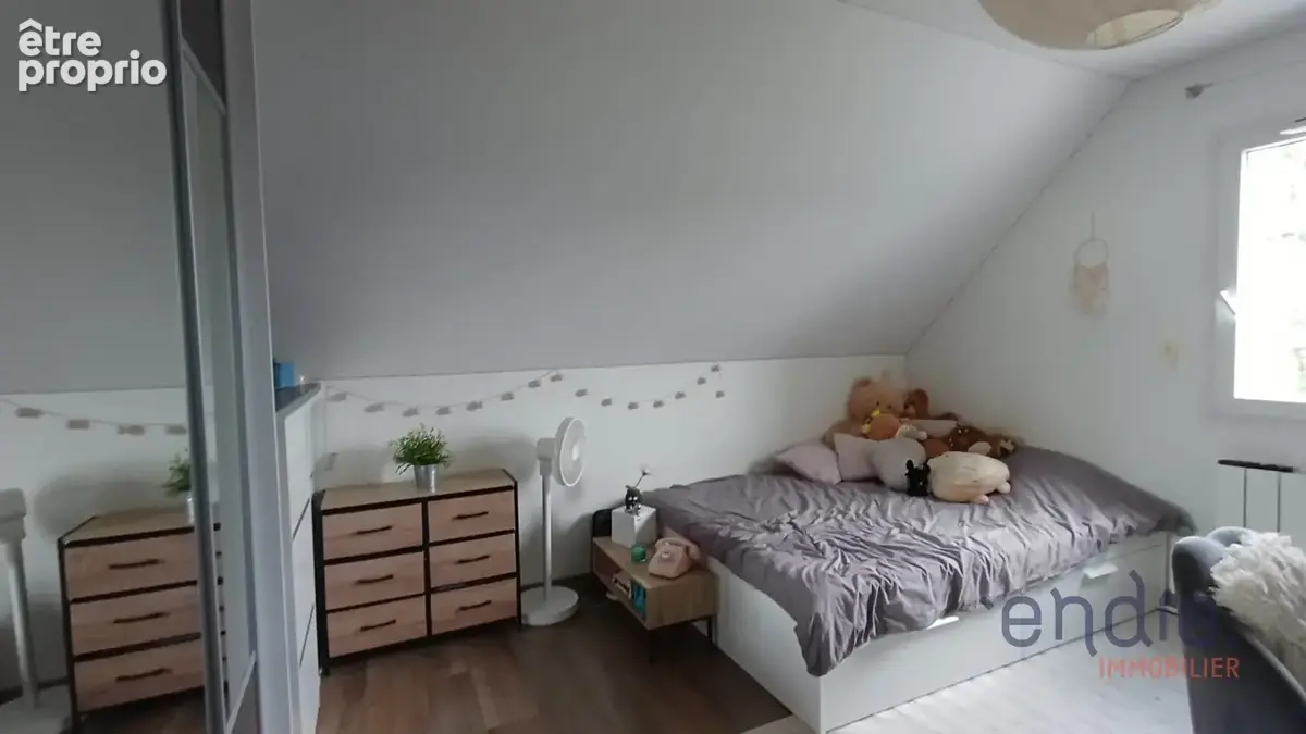 Wittelsheim  maison 160 m² en lisière de forêt  piscine, jacuzzi & 2 garages indépendants - photo 13