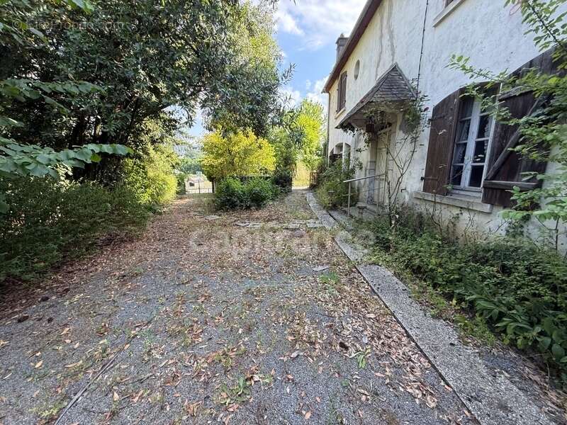 Maison à LOURDES