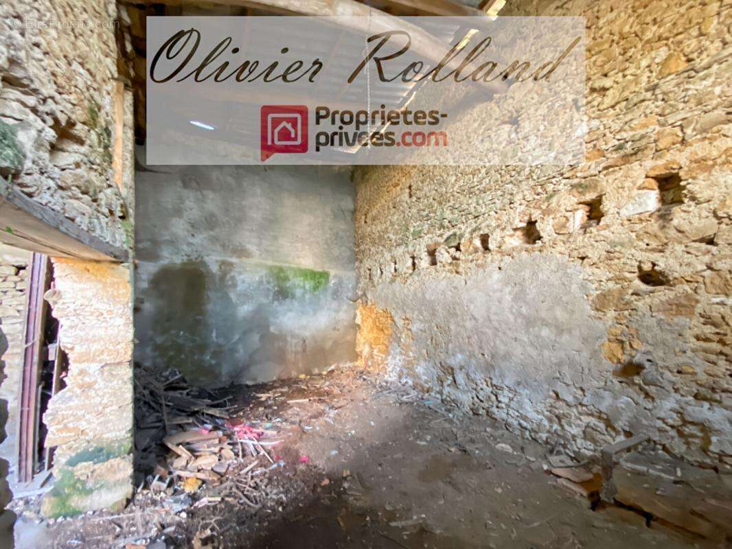 49540 -  Aubigné sur Layon - Maison à rénover de 104 m² sur 500 m² de terrain avec dépendances - photo 15