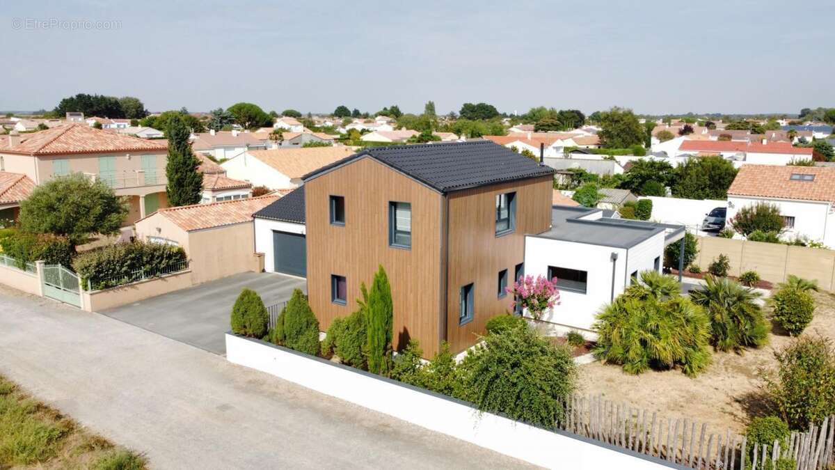 Maison à JARD-SUR-MER