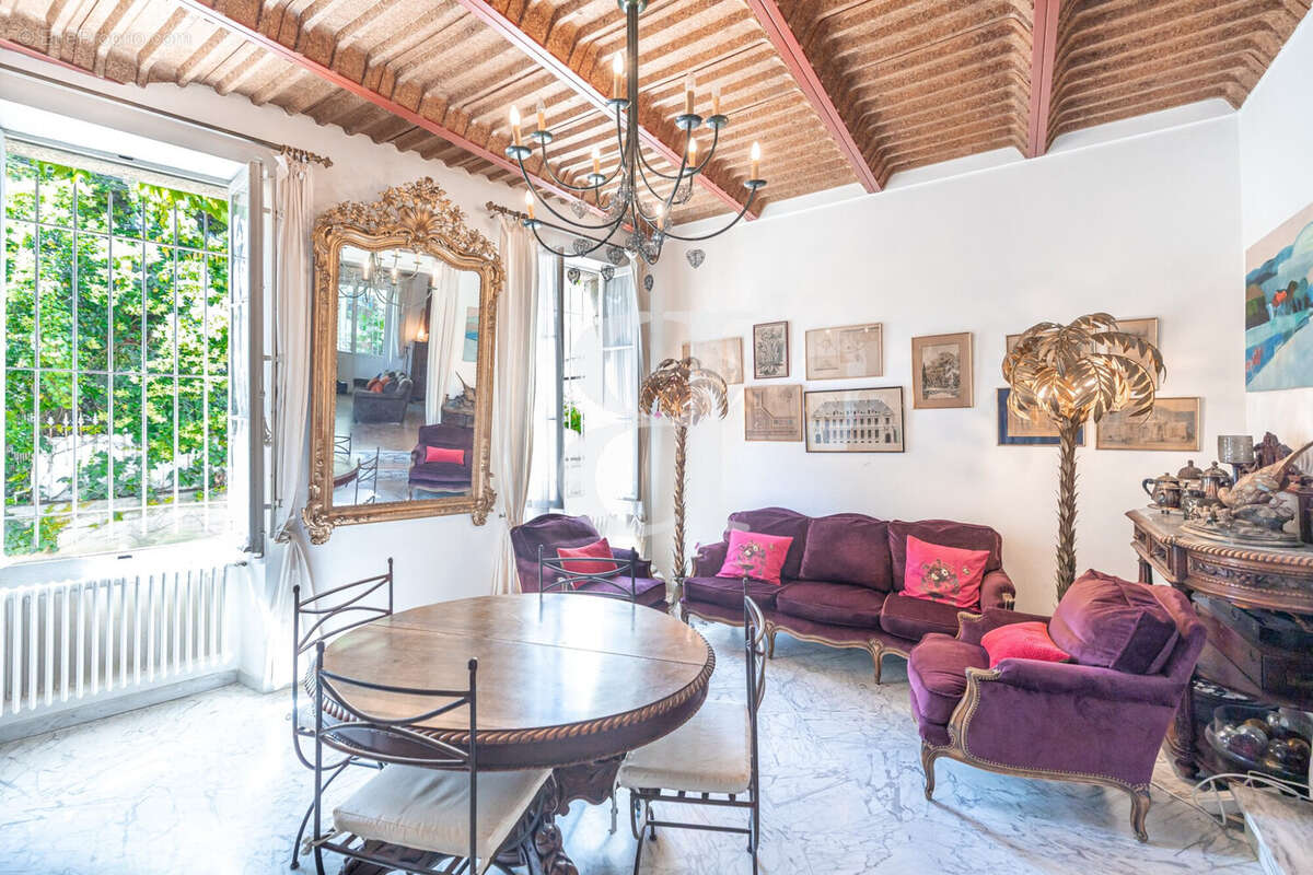 Maison 12 pièces 441 m² à vendre à Vaison-La-Romaine (84110) - photo 7