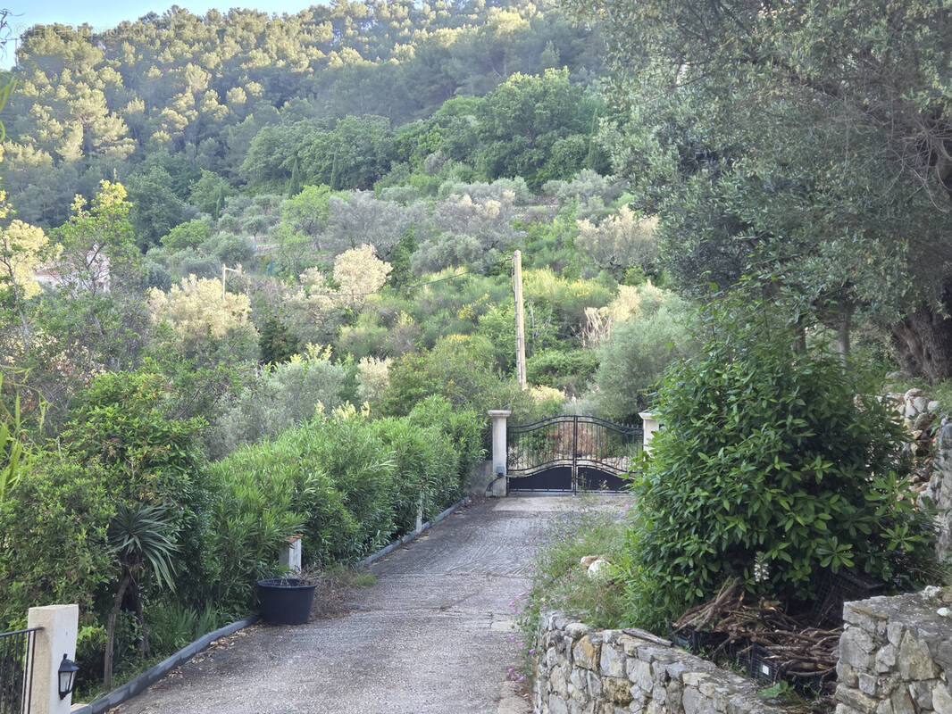 Maison à SOLLIES-VILLE