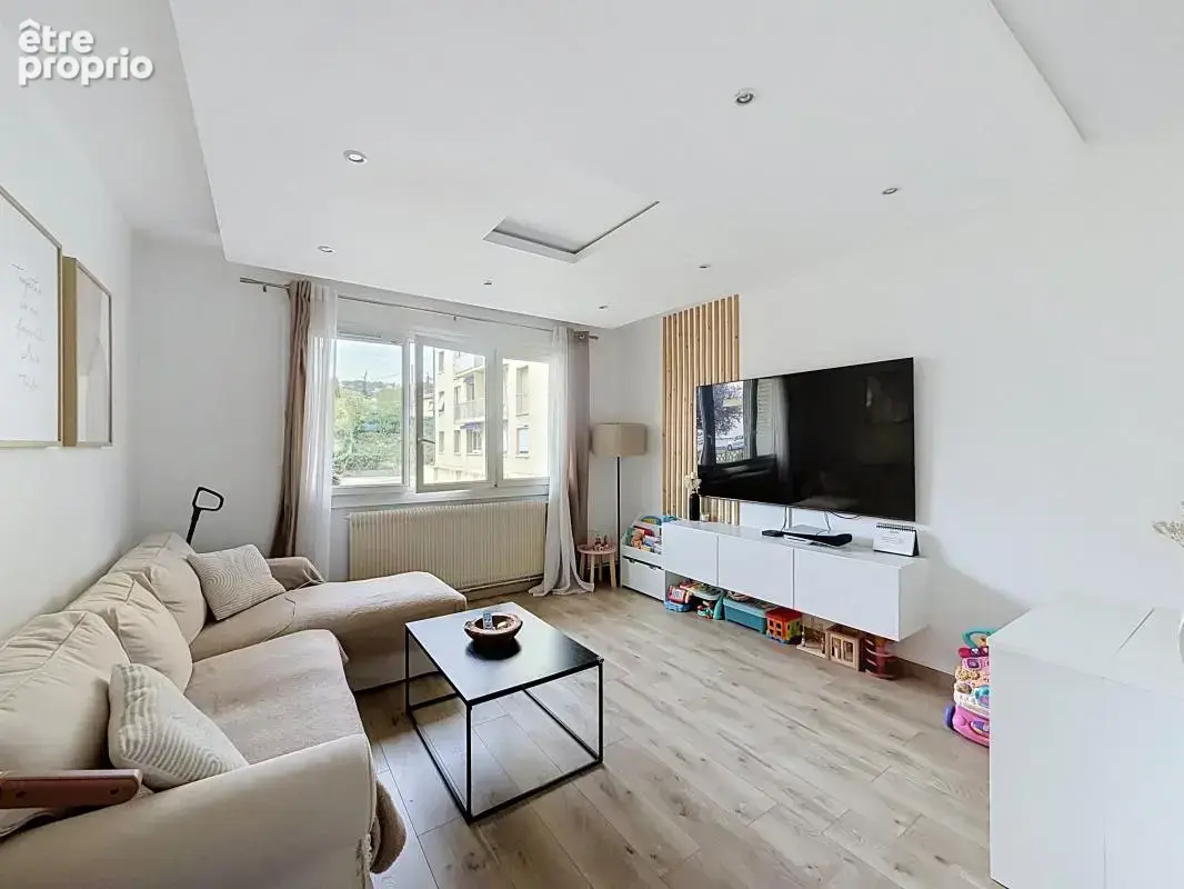 Appartement à GIVORS
