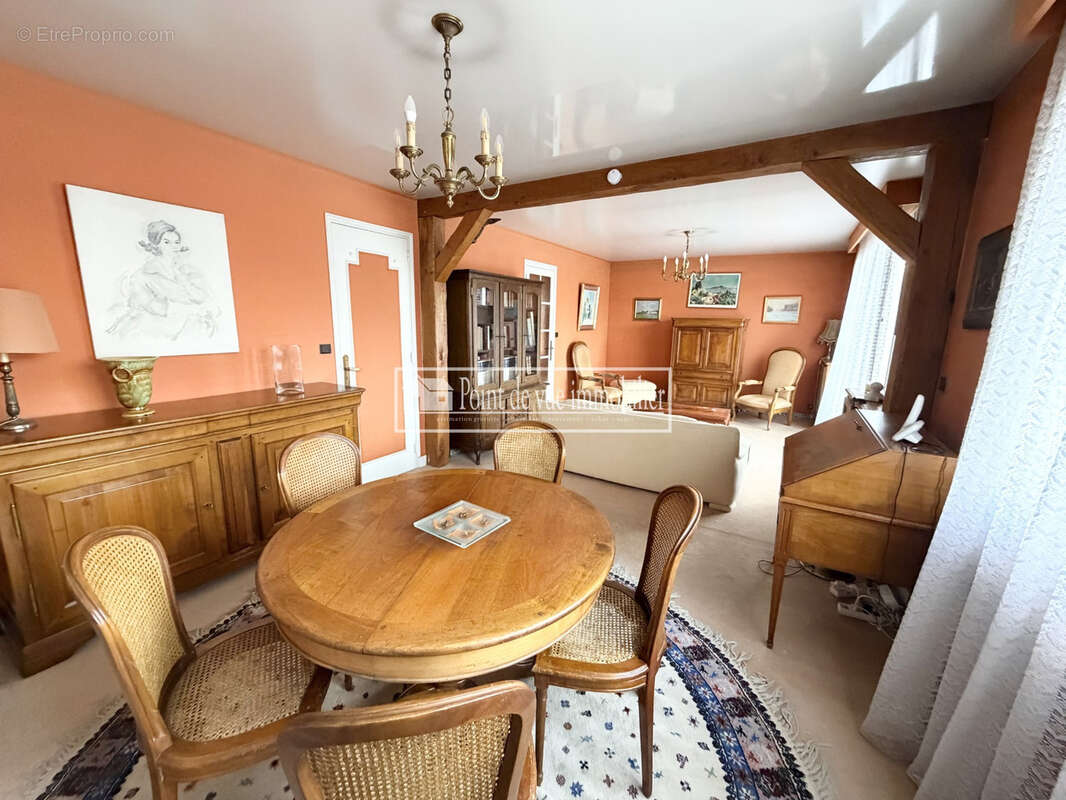 Maison à SAVIGNY-SUR-ORGE