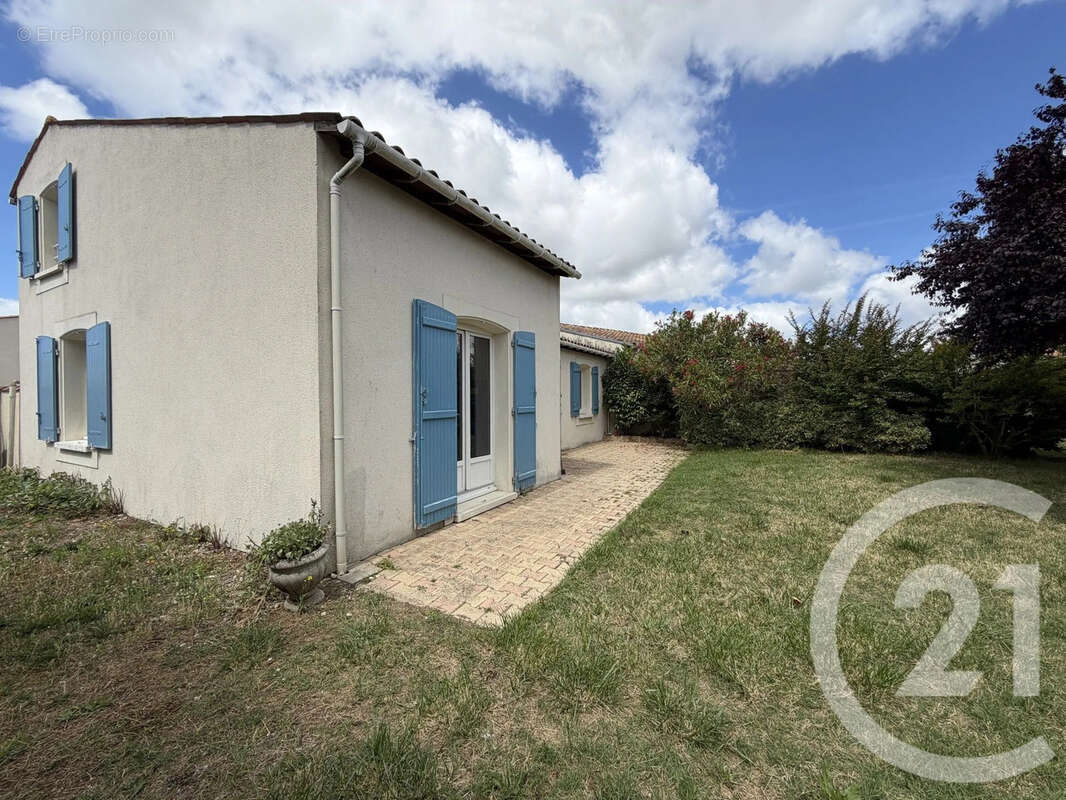 Maison 86 m² à Saint-Sulpice-De-Royan  - photo 13