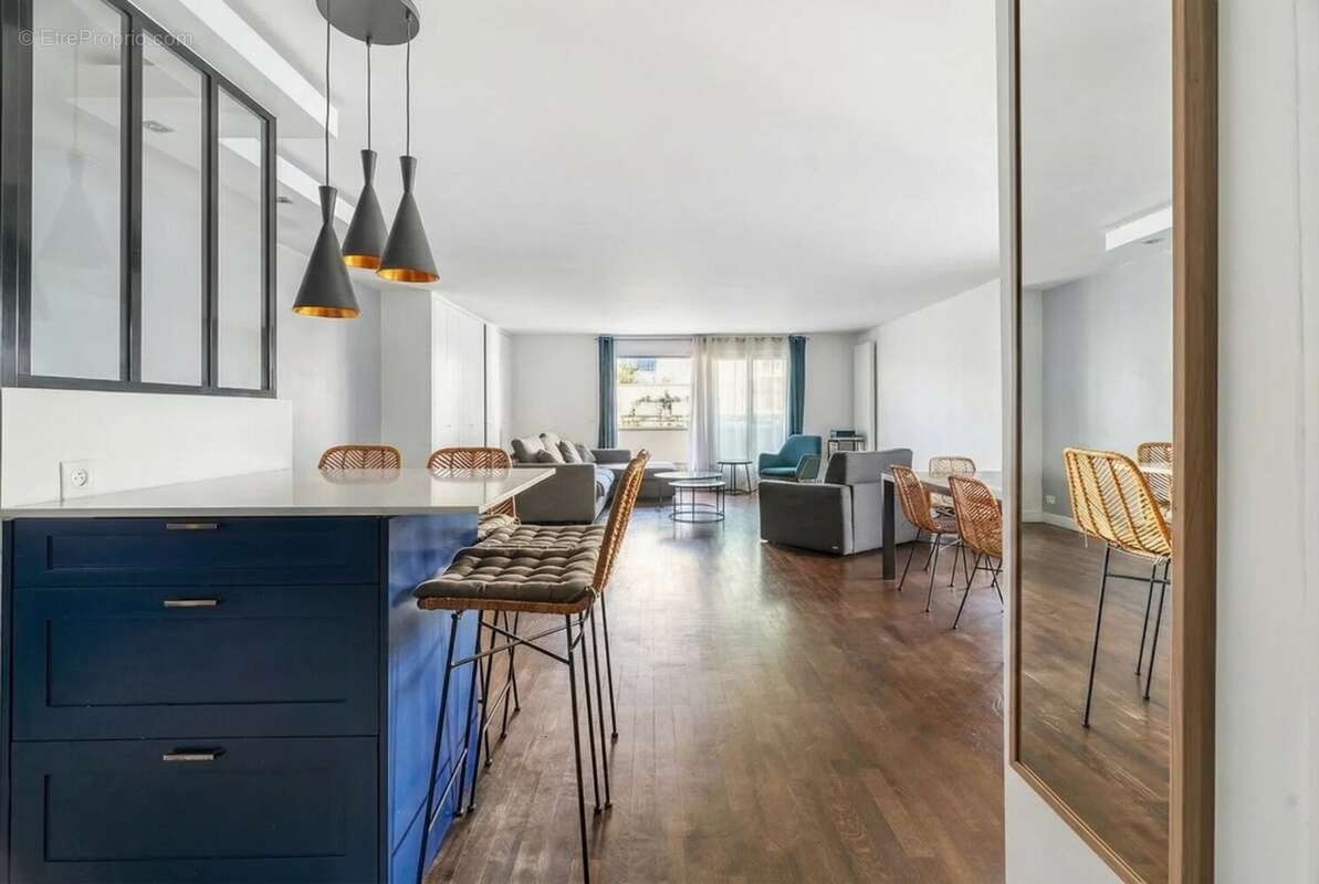 Appartement à LEVALLOIS-PERRET