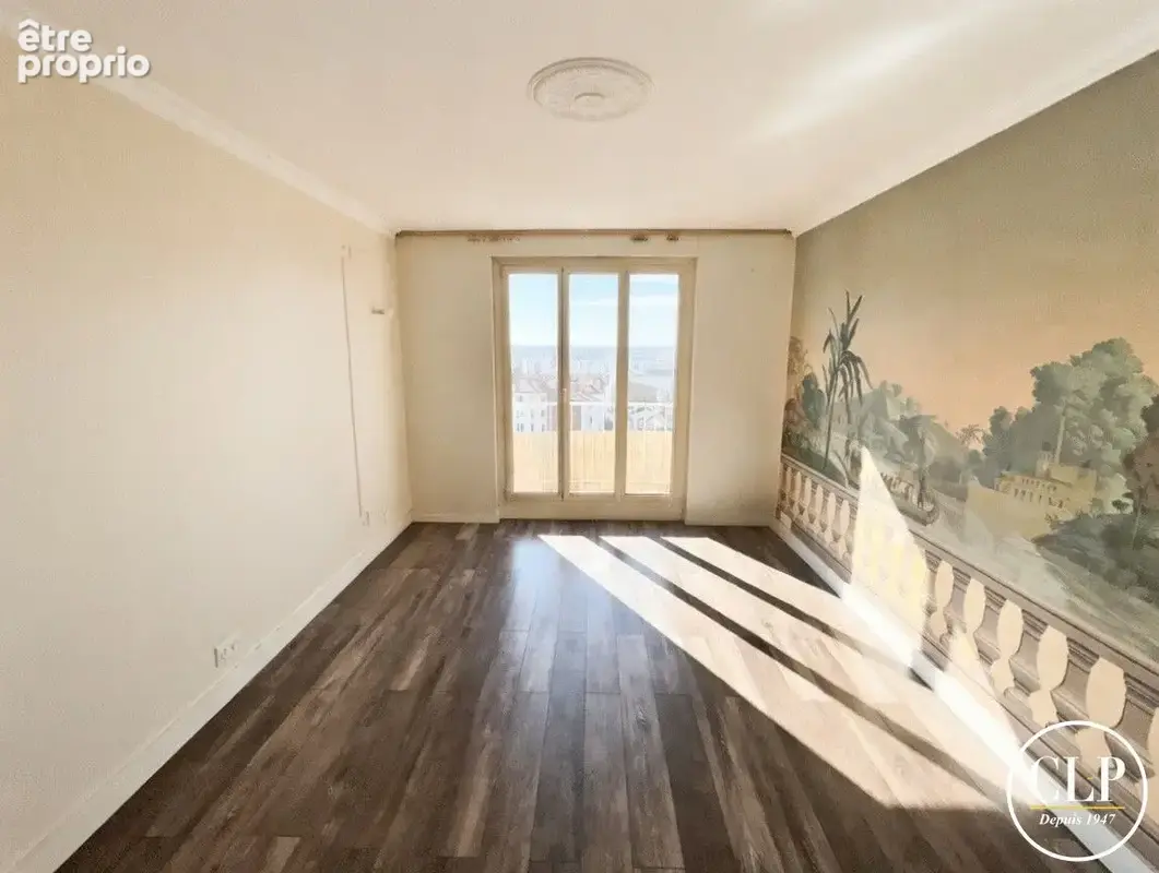 CROIX DE CHAVAUX - Appartement  3 pièce(s) 63.80 m2 - photo 2