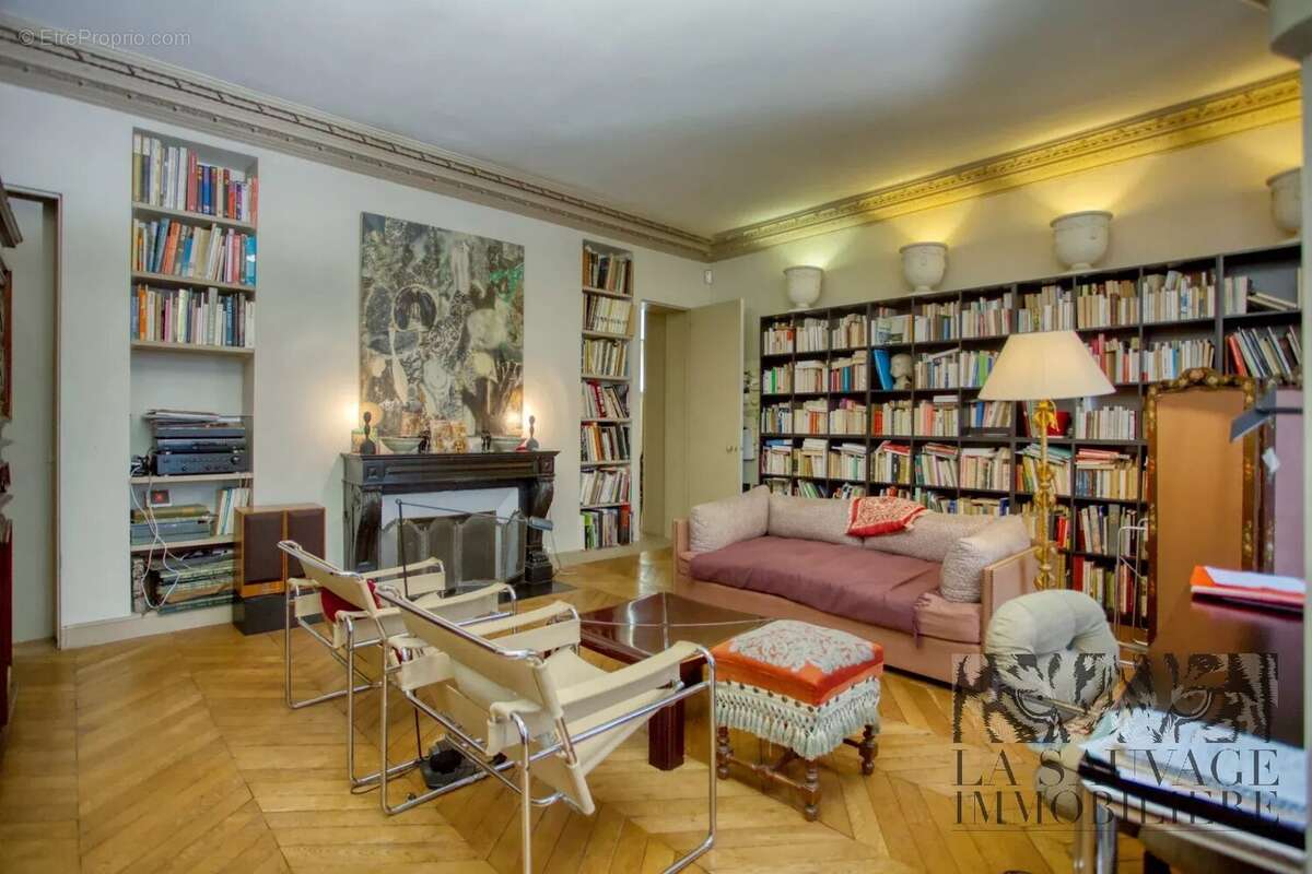 Appartement à PARIS-6E