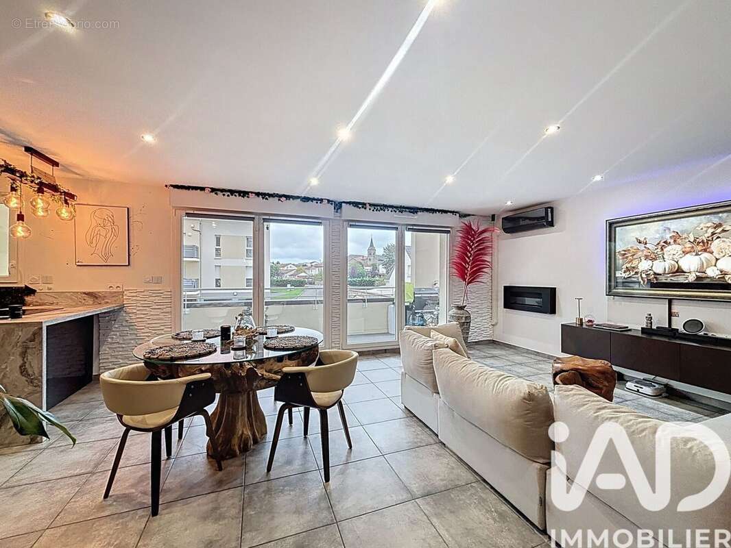 Photo 2 - Appartement à VERNY