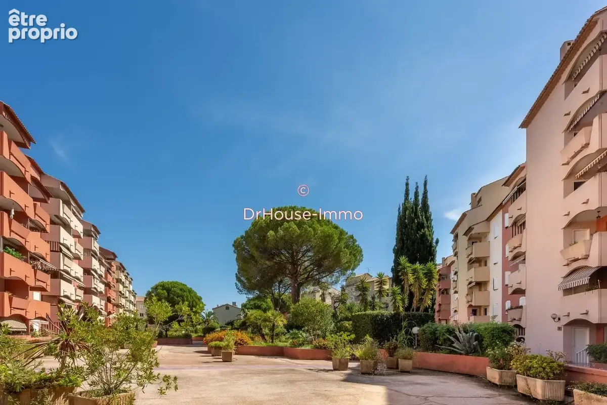 Appartement 1 pièce 32 m² à vendre à Hyeres (83400) - photo 27