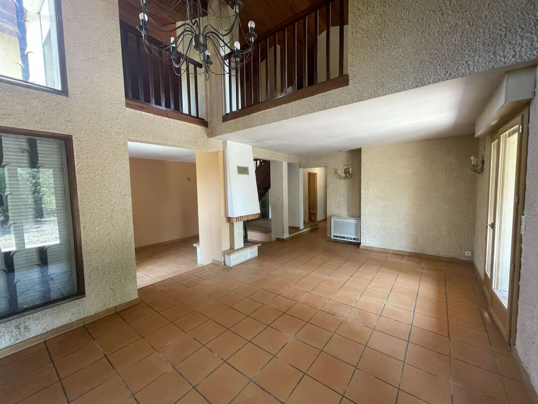 Maison à VILLENEUVE-TOLOSANE