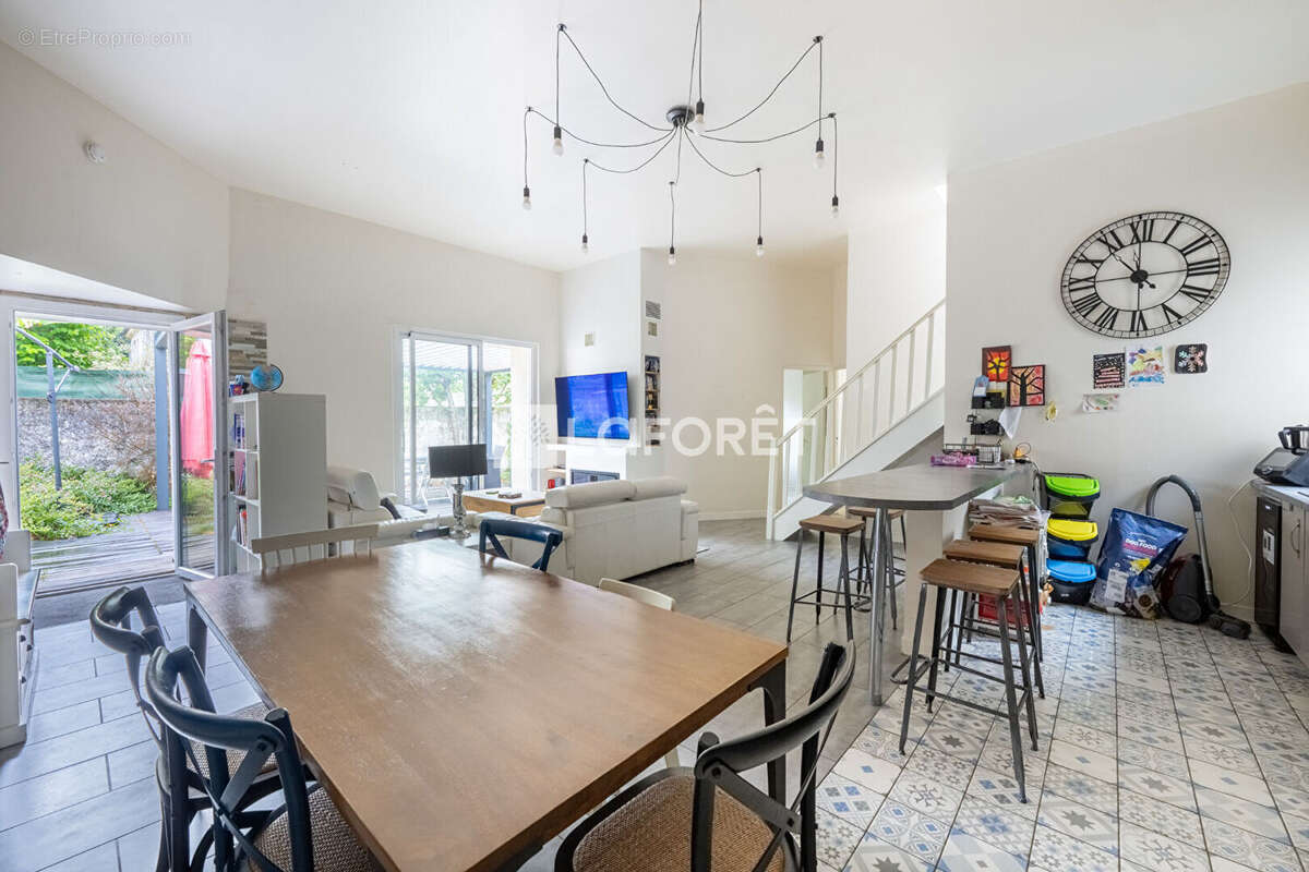 Maison Maurecourt 6 pièce(s) 112 m2 - photo 3