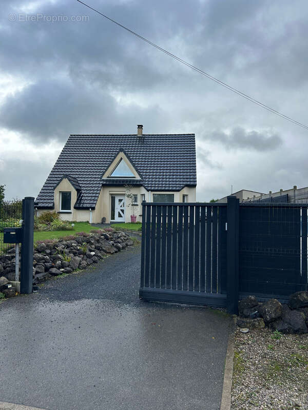 Maison à BRUAY-LA-BUISSIERE