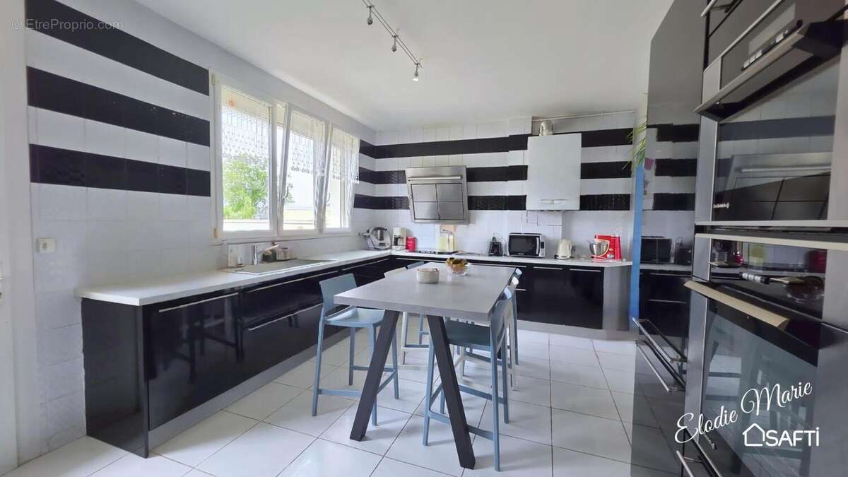 Maison 112 m² à Troarn  - photo 6