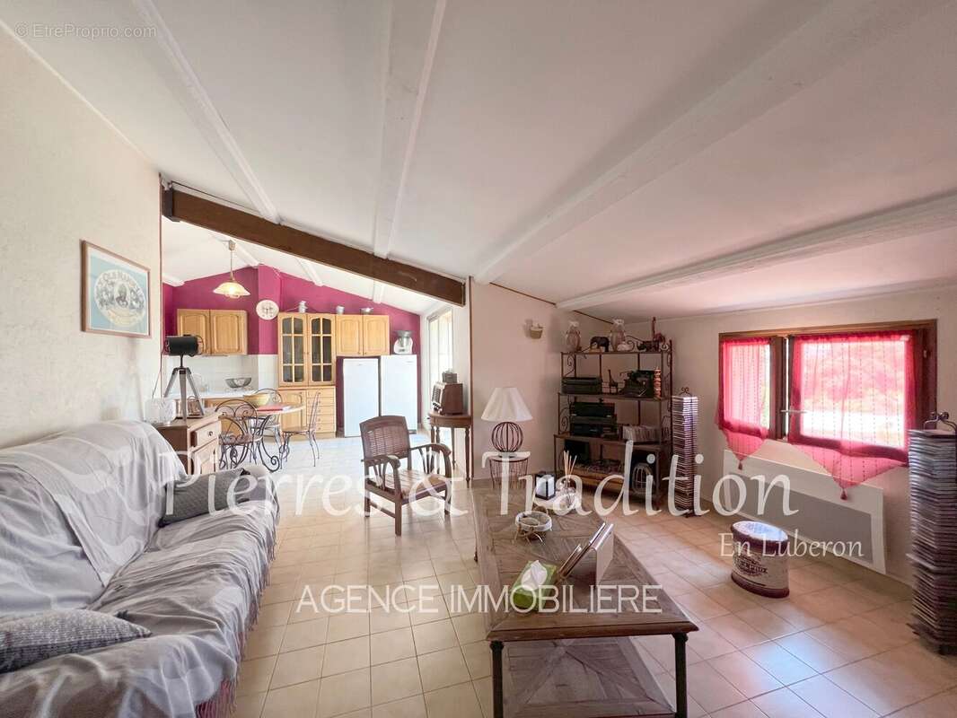Appartement à APT