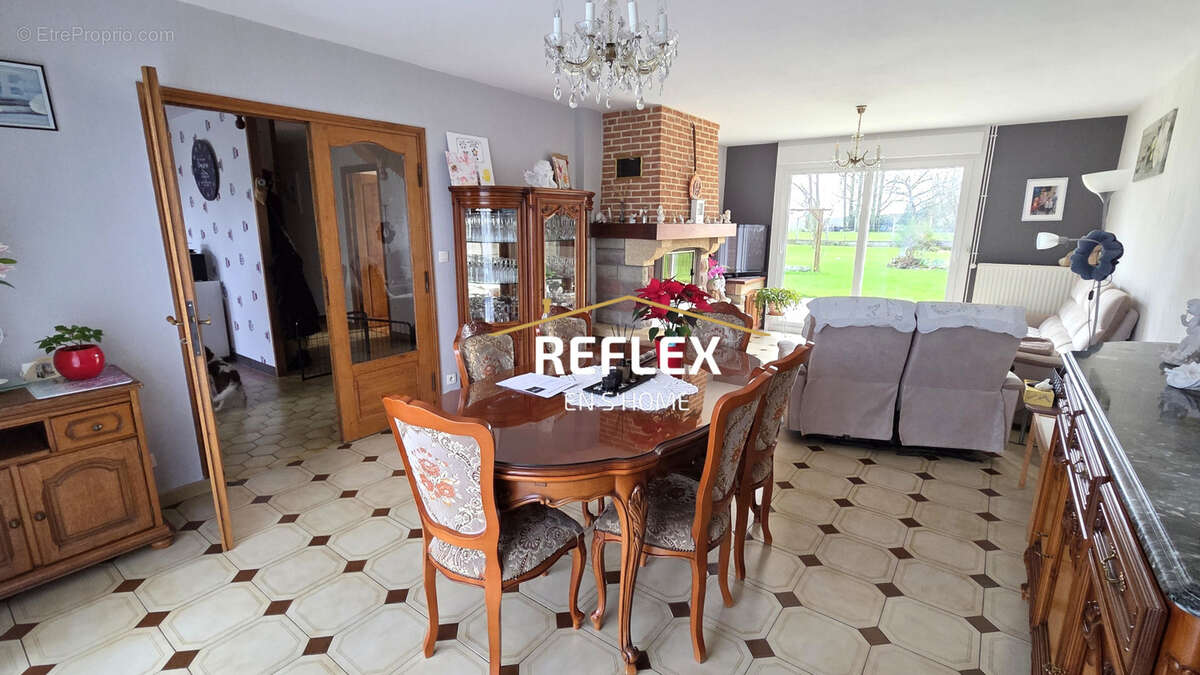 Maison à NEUVILLETTE