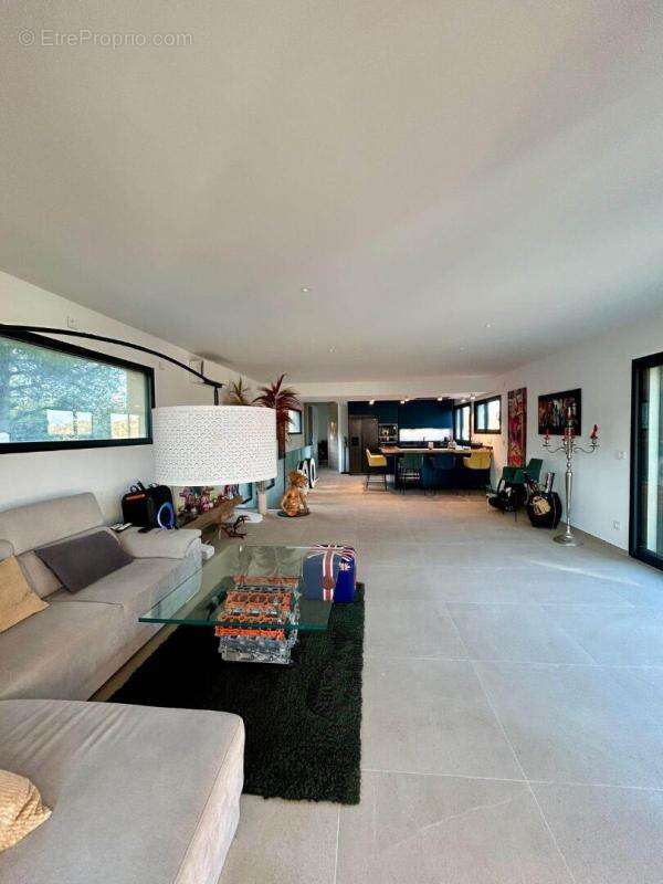 Maison à CARRY-LE-ROUET