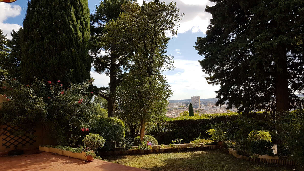 Appartement à NIMES