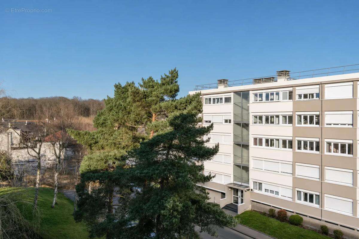 Appartement à BOIS-D'ARCY