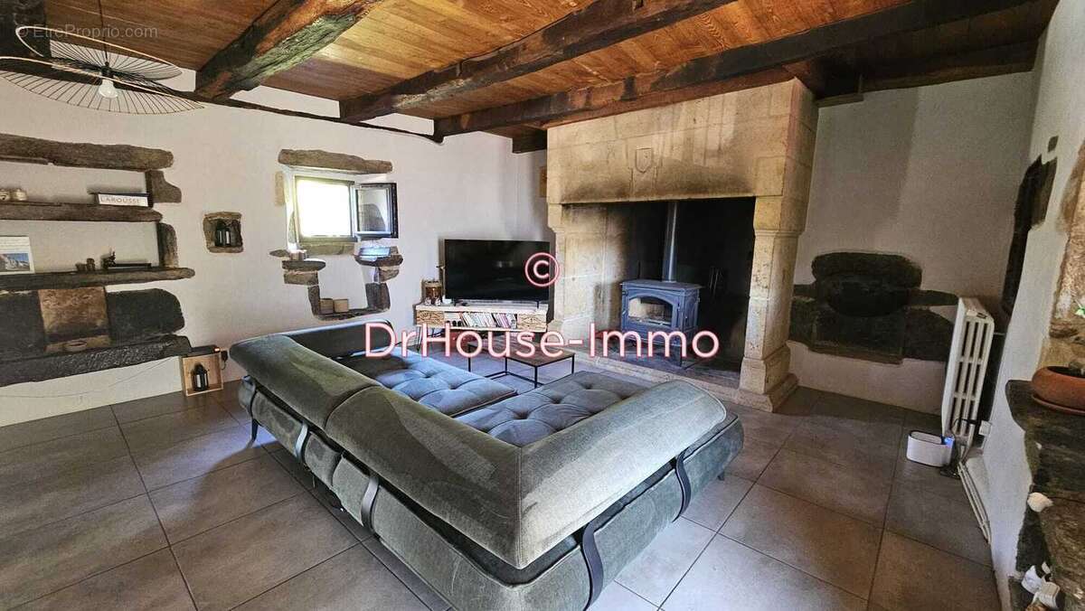 Maison à SAINT-CERE