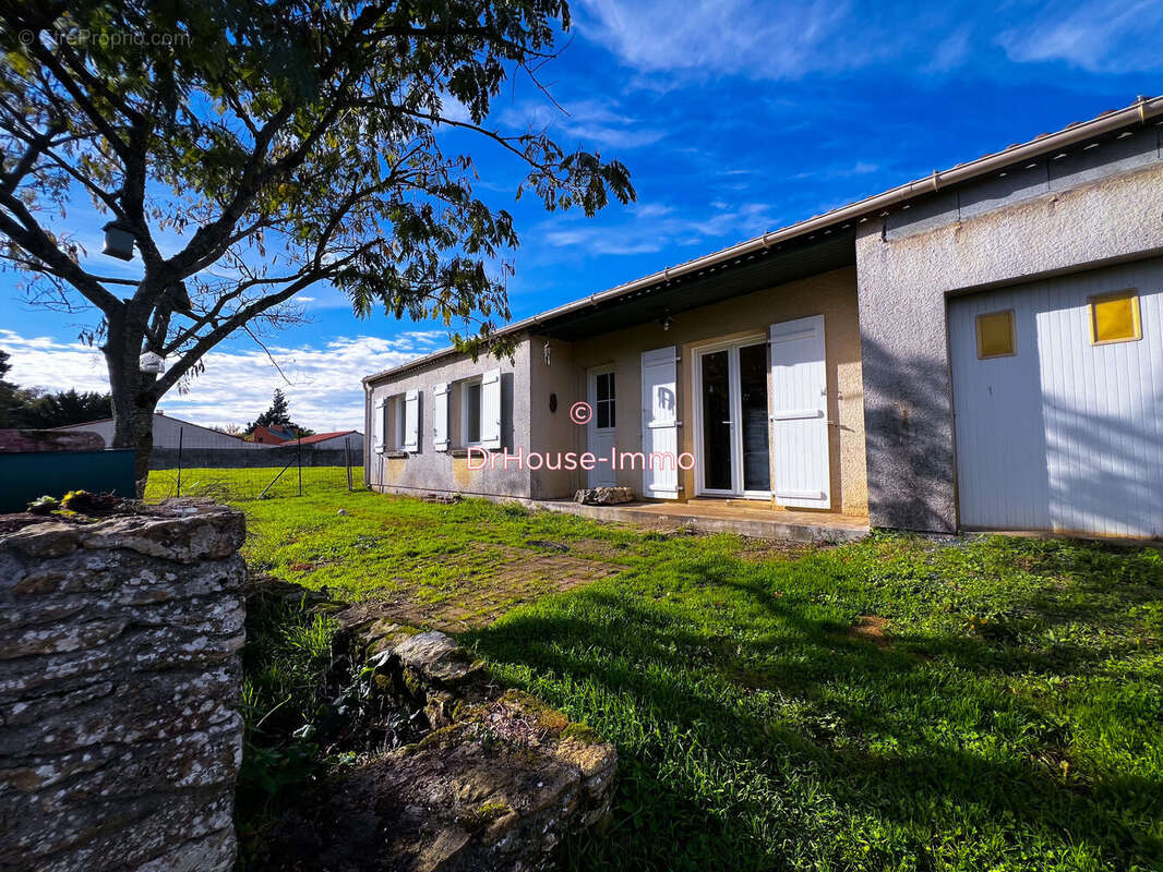 Maison à CHANTONNAY