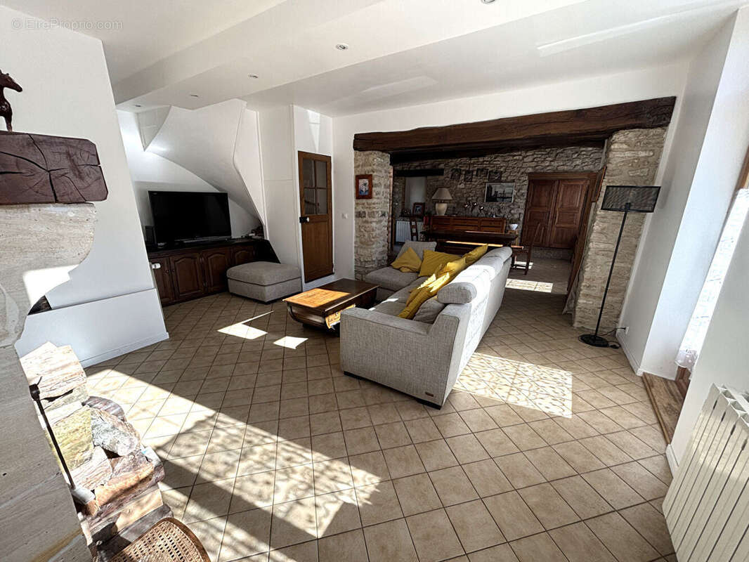 Maison à ULLY-SAINT-GEORGES