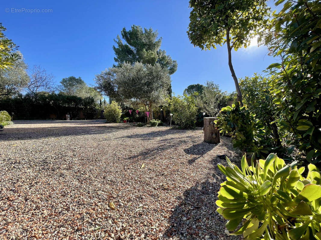 Maison à SALLES-D&#039;AUDE