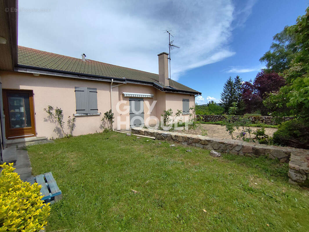 Maison à NOIRETABLE