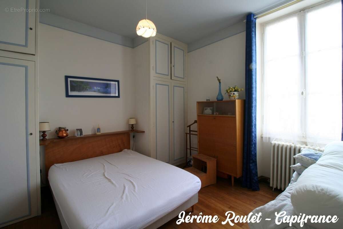 Dpt Vienne (86), à vendre Champigny-En-Rochereau maison P8 de 220 m² - Terrain de 1 017,00 m² - photo 18