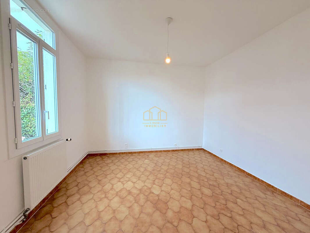 Maison T4 avec dépendance T2 à vendre au centre-ville de Gujan-Mestras - photo 9