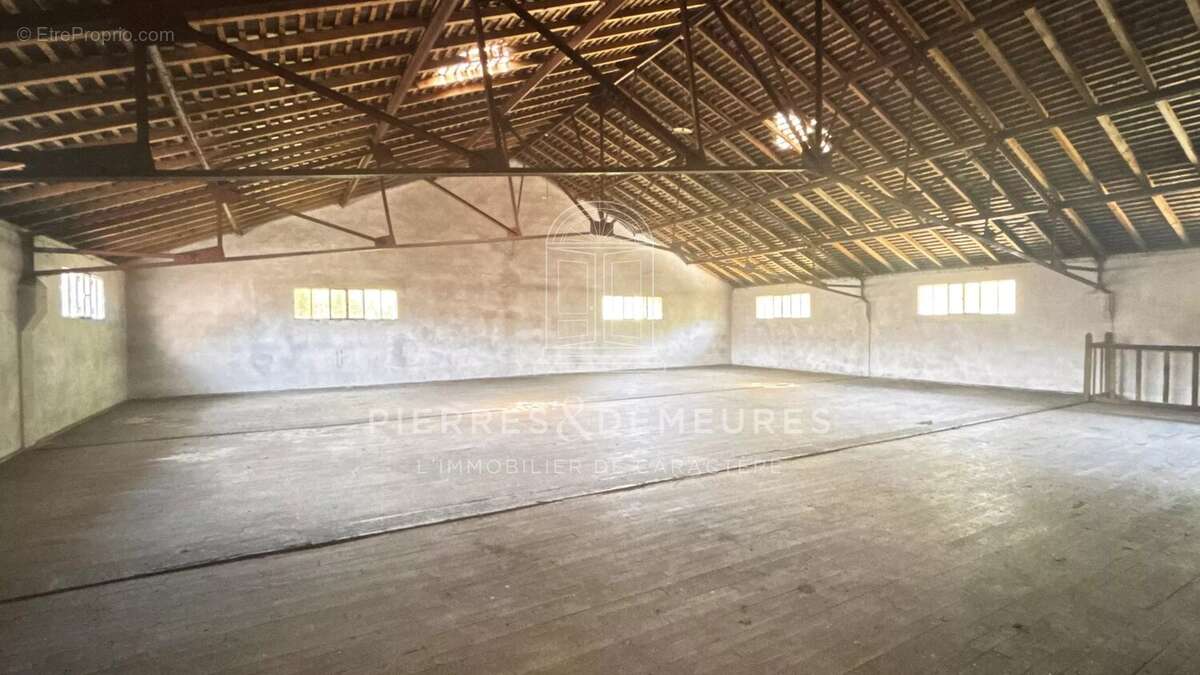 Ancien moulin a renover avec jardinet - photo 20
