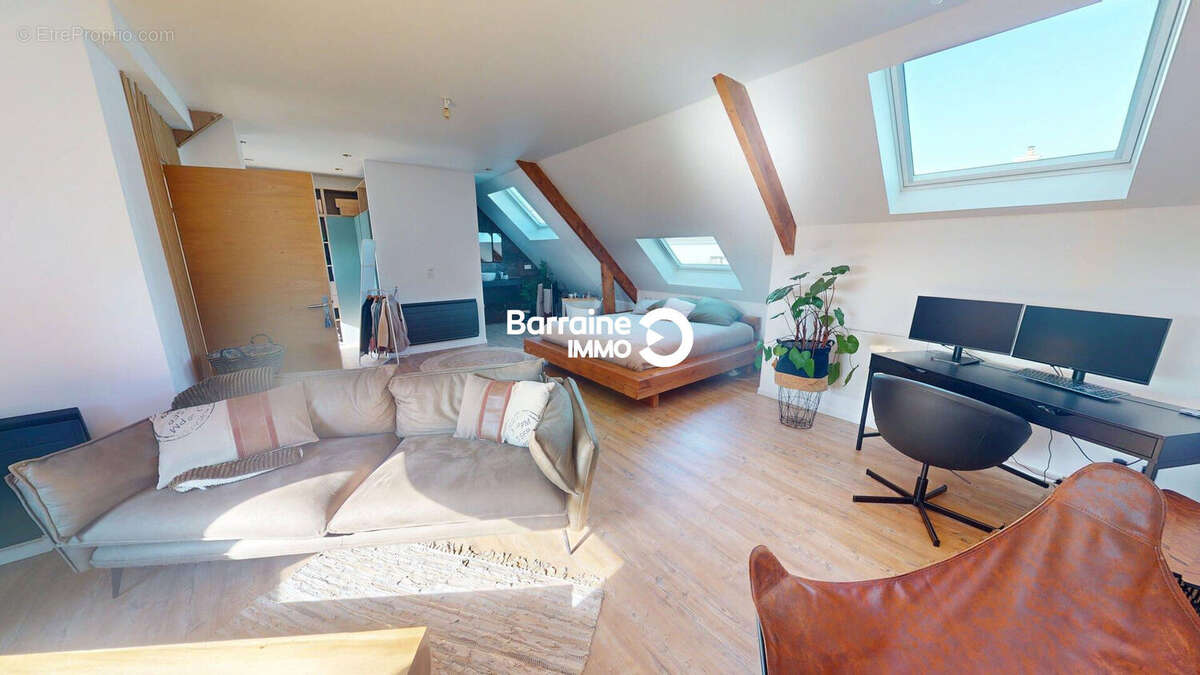 Maison à LE RELECQ-KERHUON