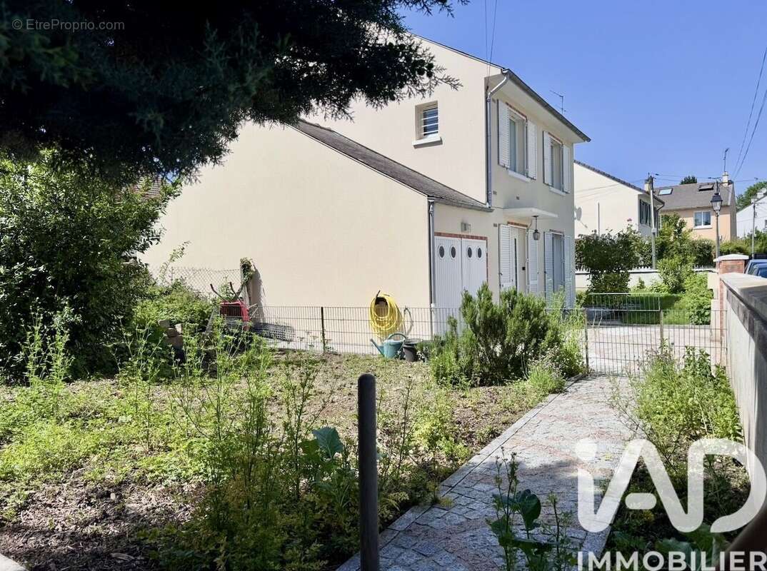 Photo 2 - Maison à SAINT-BRICE-SOUS-FORET