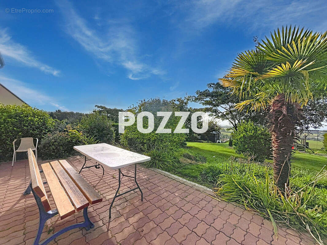 Maison à JUVIGNY-LE-TERTRE