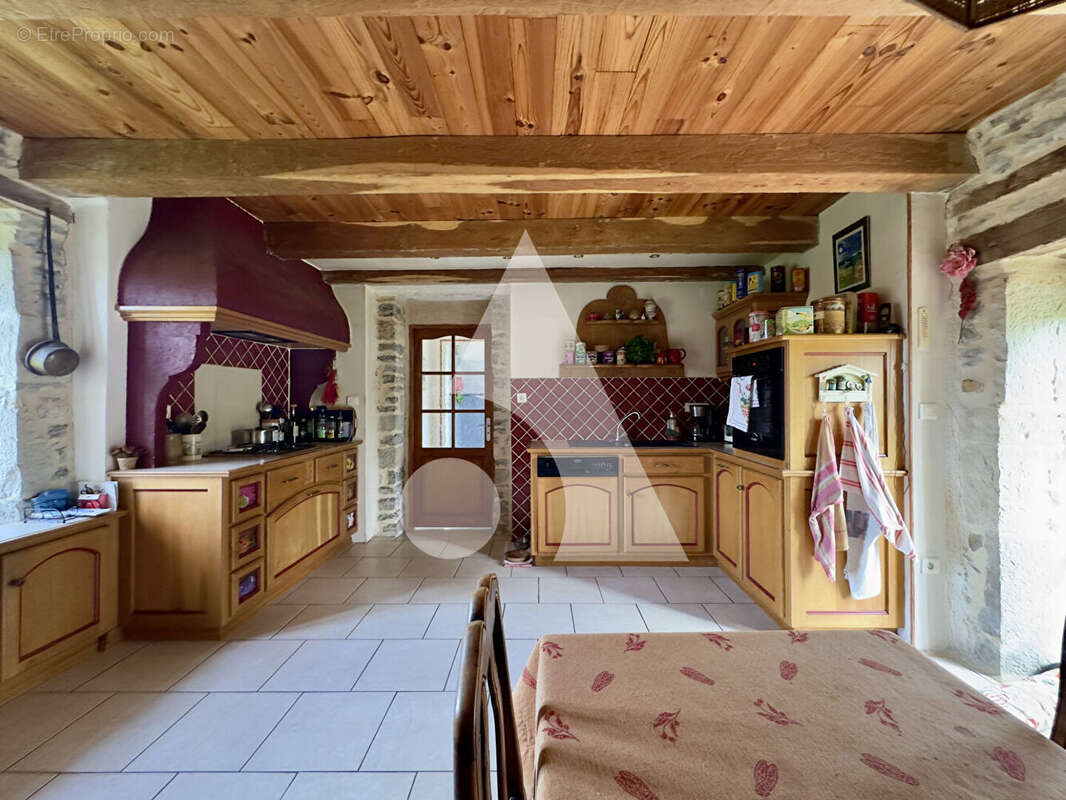 Maison à LARROQUE-TOIRAC