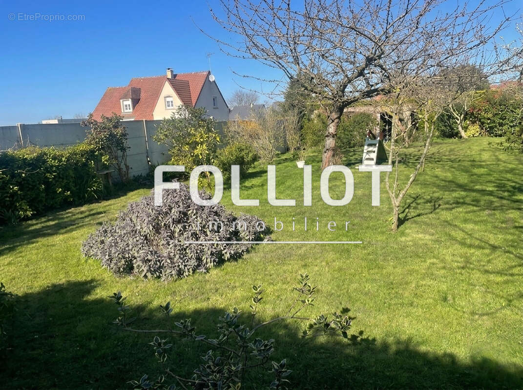 À Vendre : Pavillon sur sous-sol 6 pièces à vendre à Sainte-Honorine-des-Pertes, Aure sur Mer - photo 16
