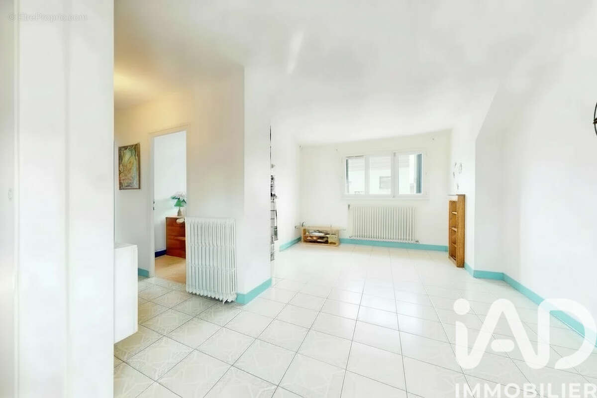 Photo 2 - Maison à ORLY