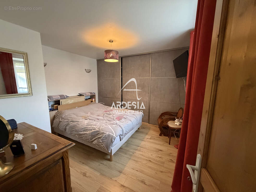 Appartement à VILLARGONDRAN