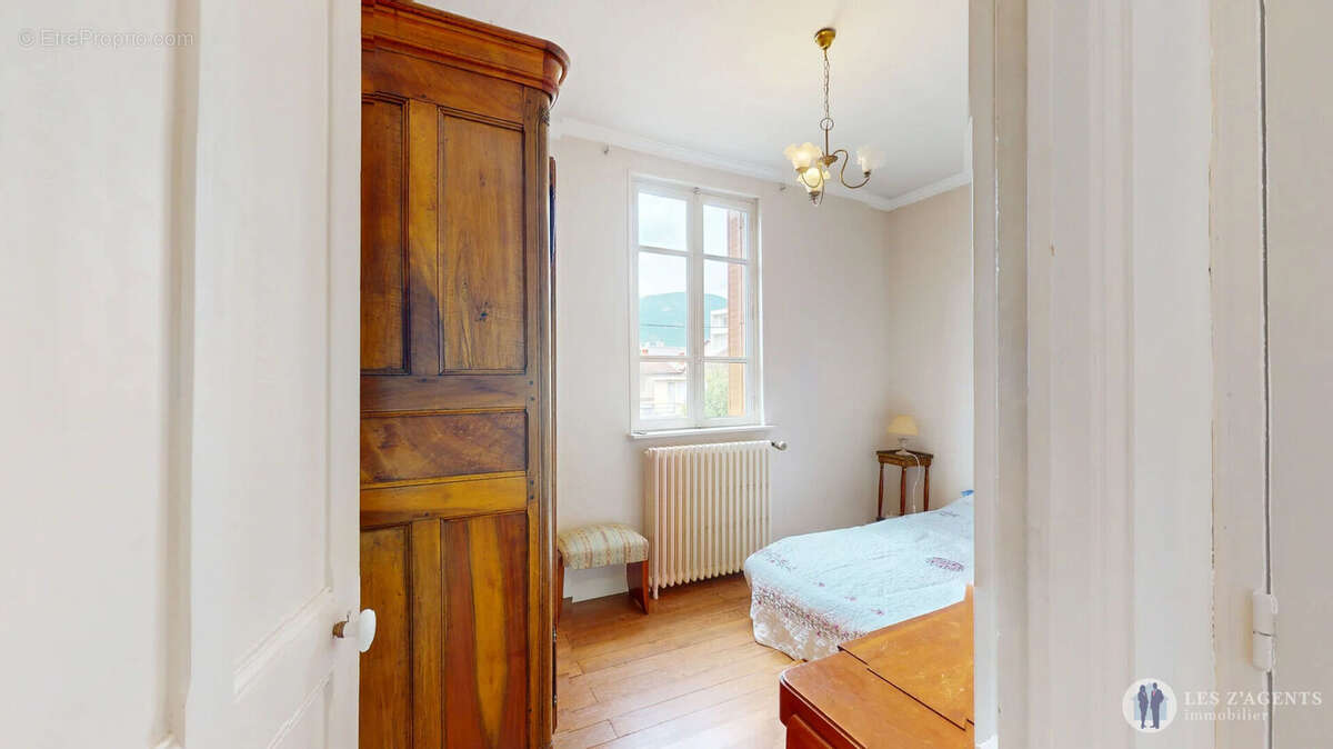 Maison à SAINT-MARTIN-D&#039;HERES