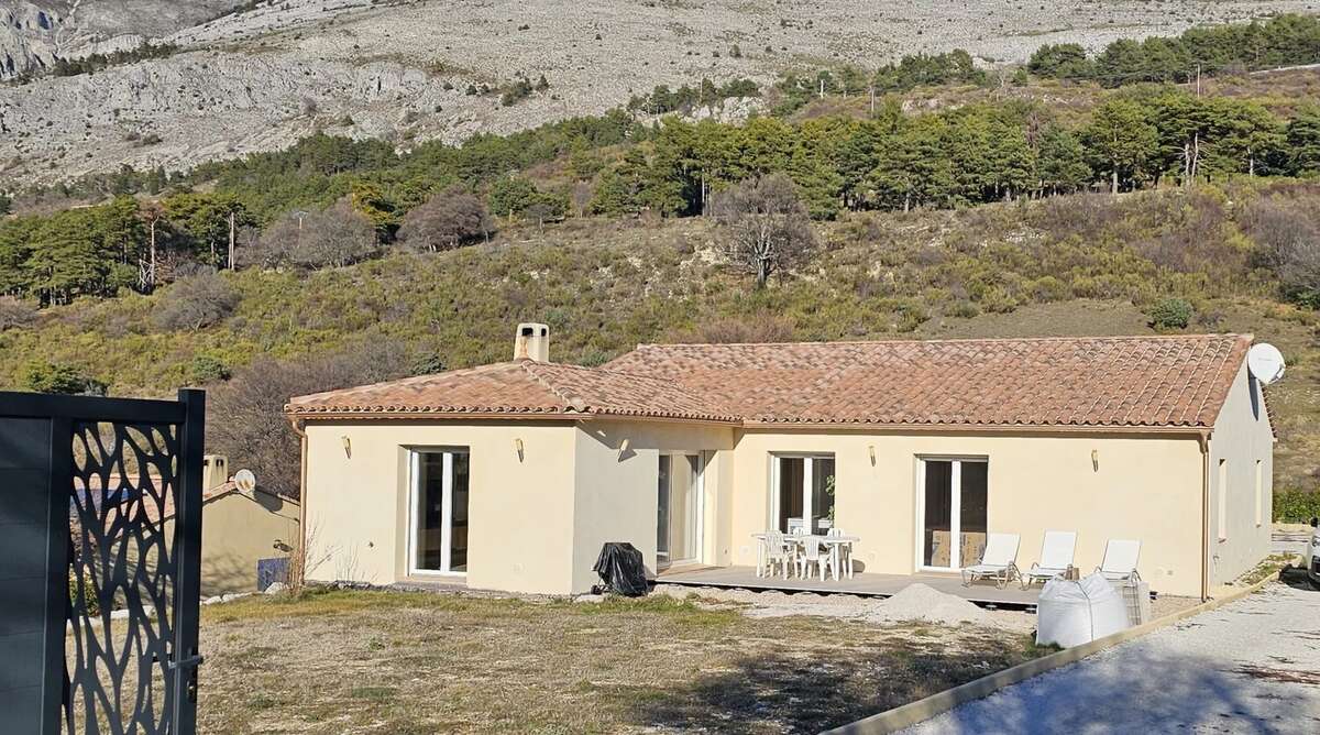 Maison à ESCRAGNOLLES