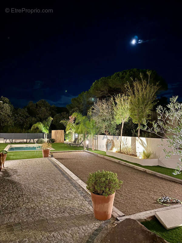 Maison à FREJUS
